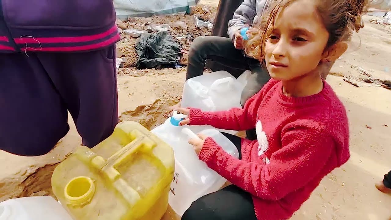Water distribution in Gaza № 462